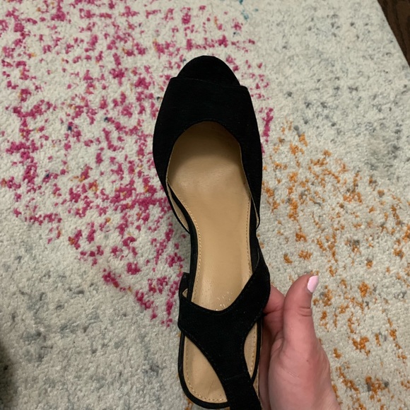 Candie’s Suede Open-Toe Heels - Picture 11 of 11